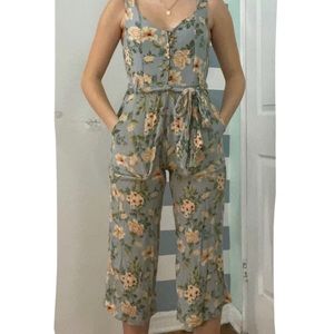 AE Floral Cropped Flowy Jumpsuit- Size XS